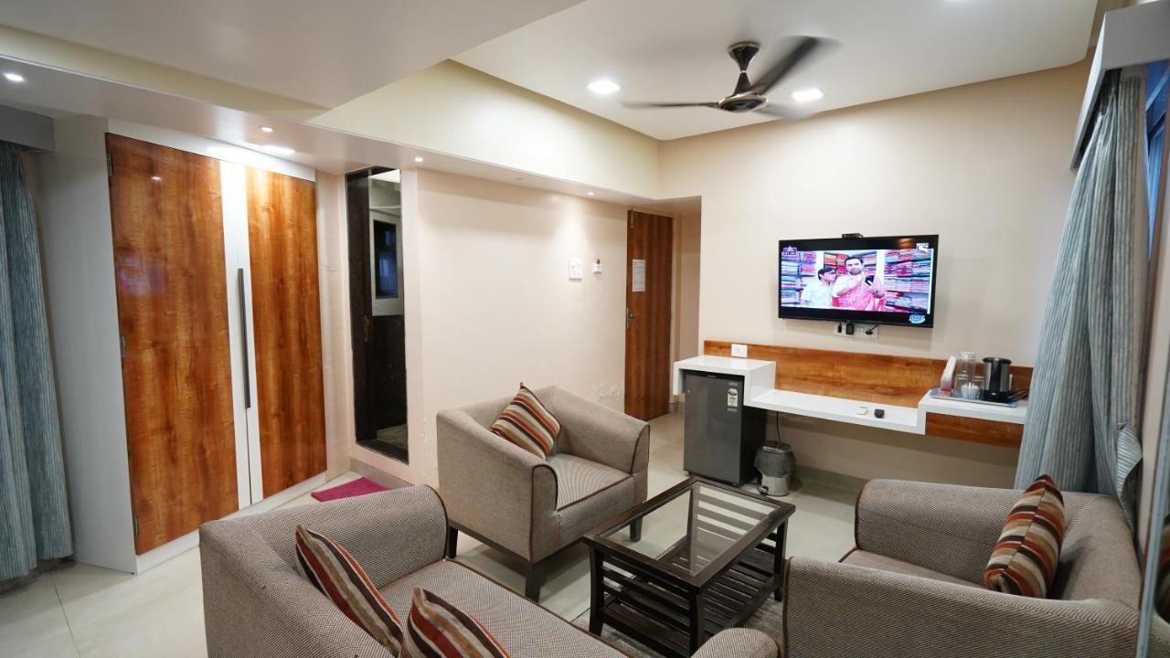 Hotel Jk Regency, Mumbai International エクステリア 写真